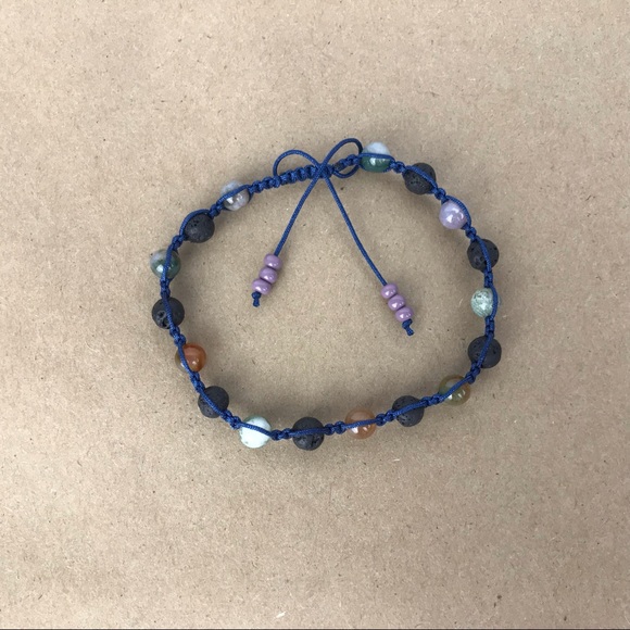 Handmade} Indian Agate & Black Lava Rock Bracelet - Picture 4 of 5